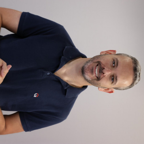 Foto do professor(a) VICTOR ROBERTO SANTOS COSTA SANTOS